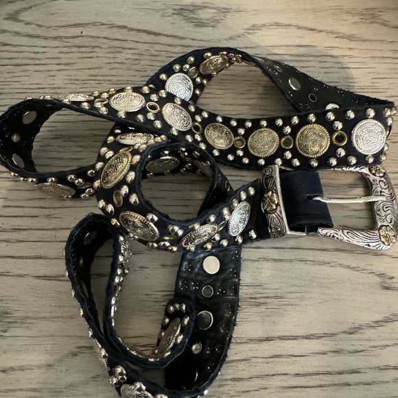 Vintage Sand Castle Belt - Picture 6 of 13